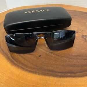 Versace 90’s Medusa Rectangle Lenses Sunglasses & Hard Case